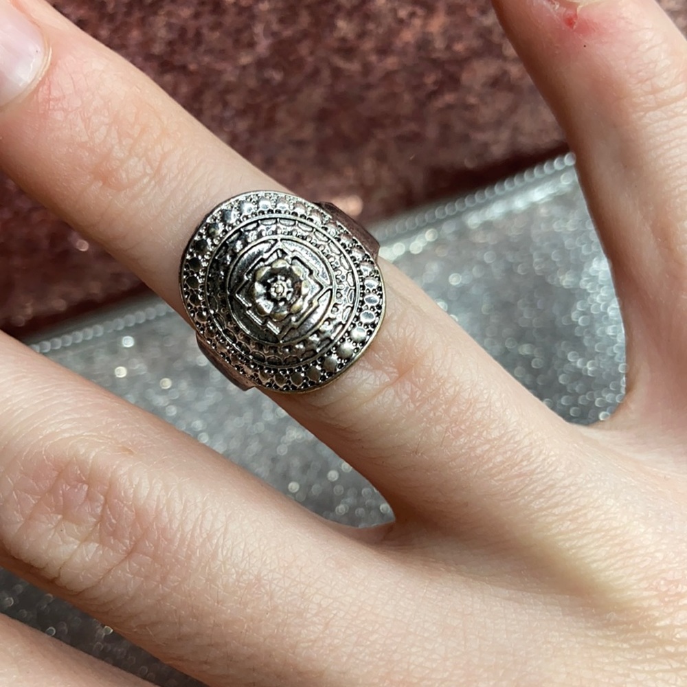Ring